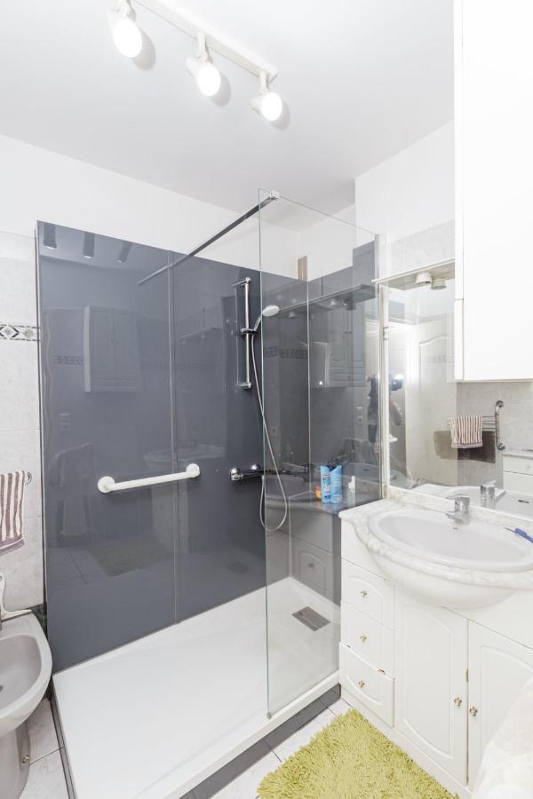 Spacious T3 With View In The Heart Of The City! Charenton-le-Pont Exterior photo
